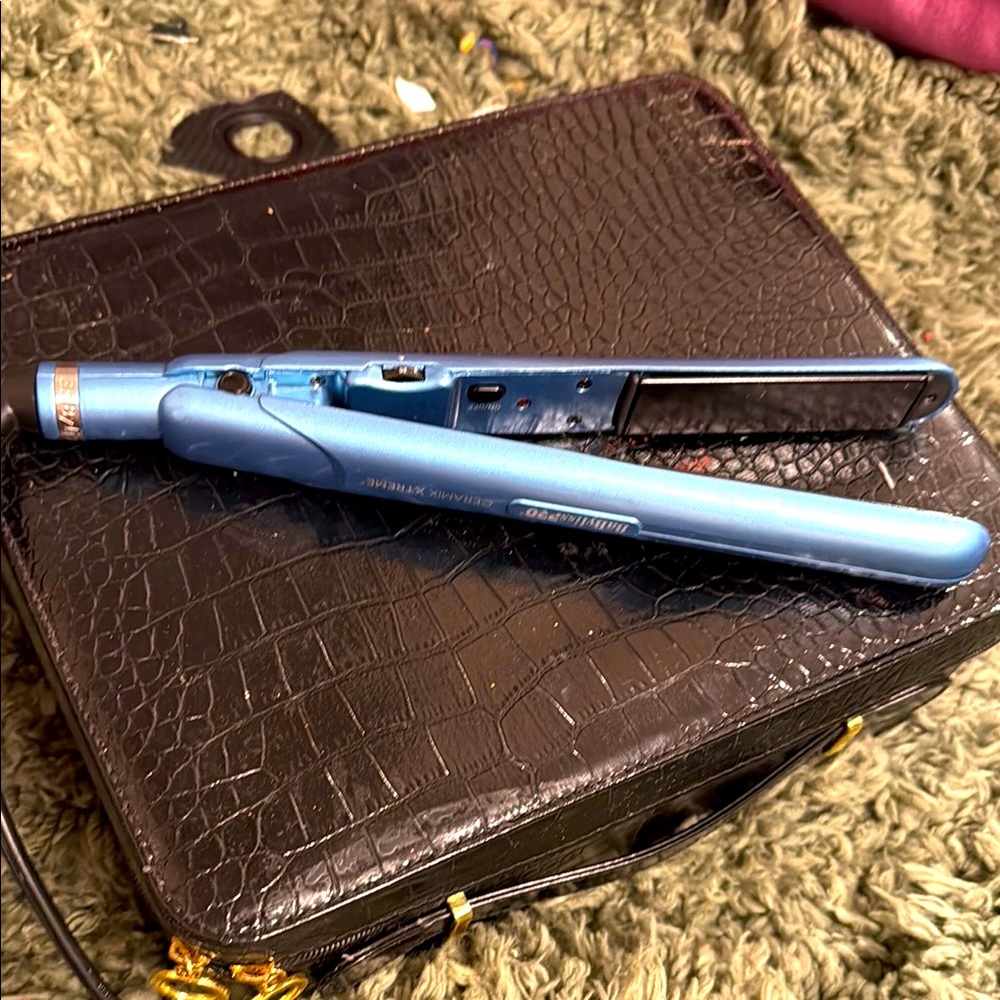 Babylisspro Hair Straightener